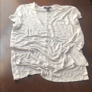 casual : w h i t e  t . s h i r t